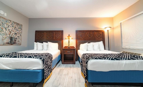 Sunshine Inn image 20