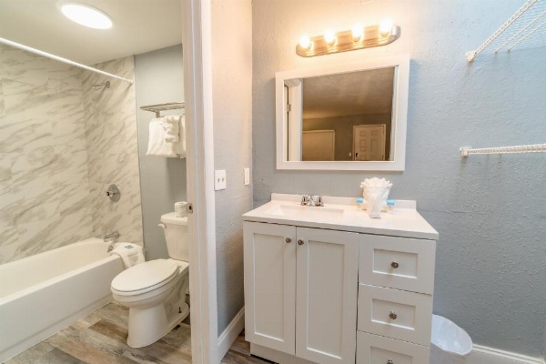 Sunshine Inn image 27